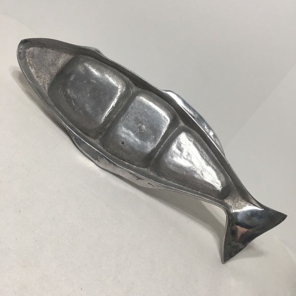 Silver tone salmon food platter - Picture 11 of 12